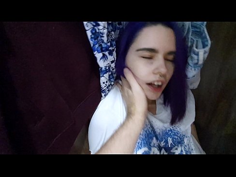 ❤️ Lorg mi mo sis anns a’ chlòsaid agus chuidich i cum ❤️❌  Gnè  aig porn gd.tuberxxx.ru ❌️